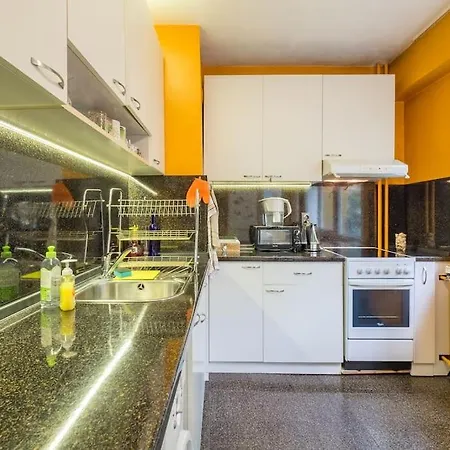 Beautiful Flat In Location By Flat Mаnager Lejlighed *