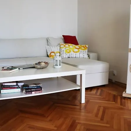 Beautiful Flat In Location By Flat Mаnager Sofía